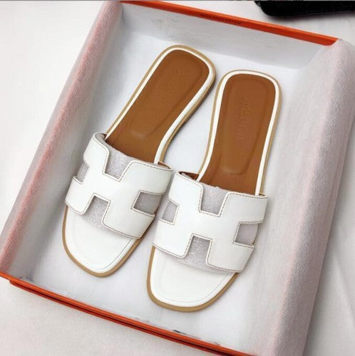 LAMOUR SANDAL - WHITE