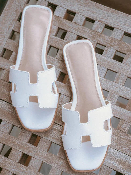 LAMOUR SANDAL - WHITE